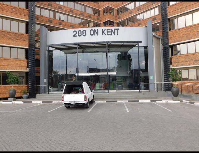 2,000M² OFFICE TO LET IN FERNDALE